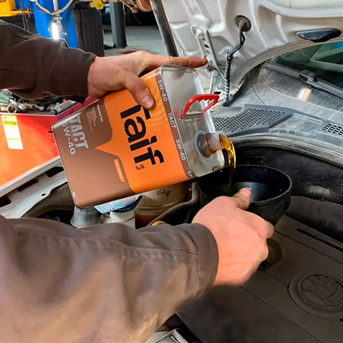 Масло в двигатель Нукус